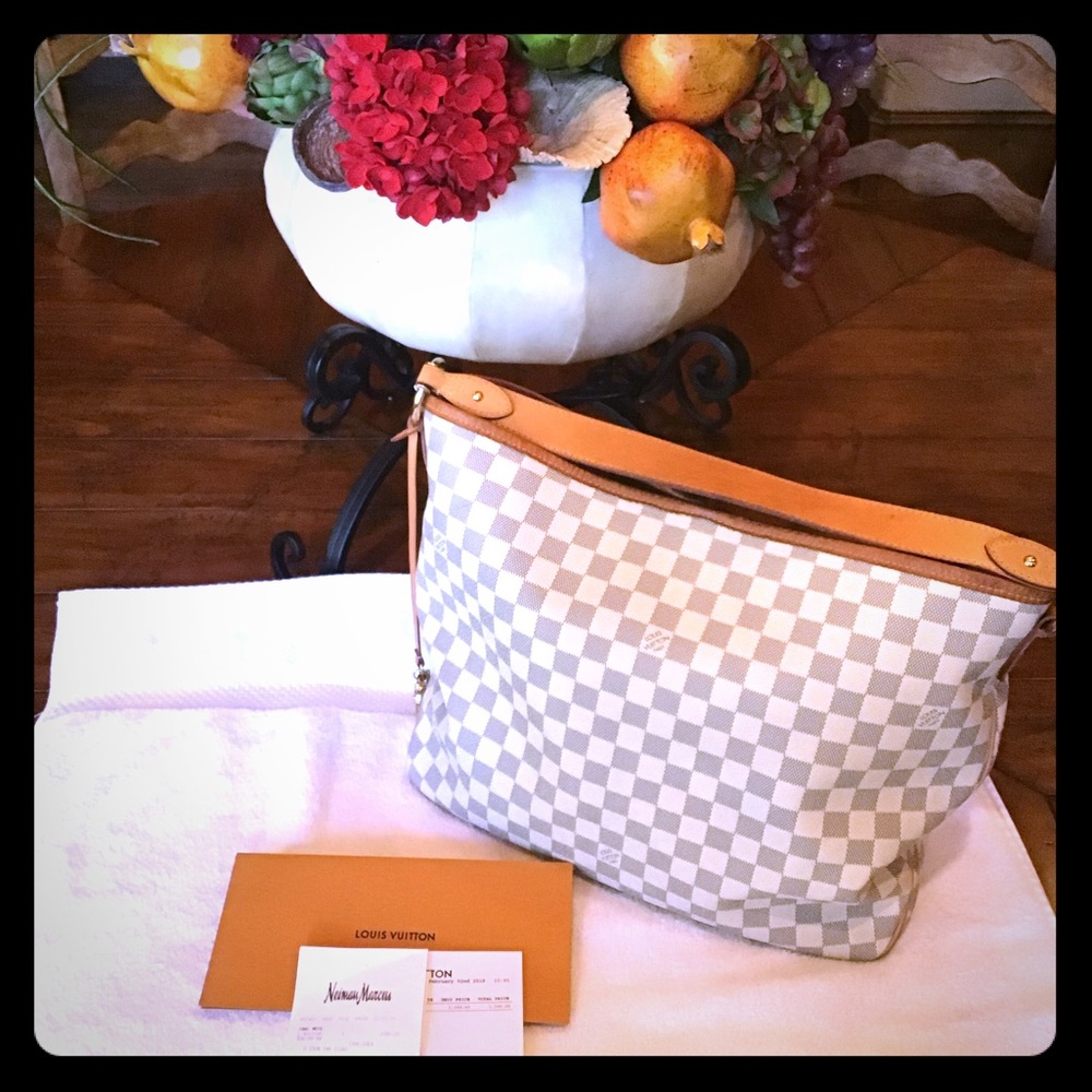 Louis Vuitton Purse